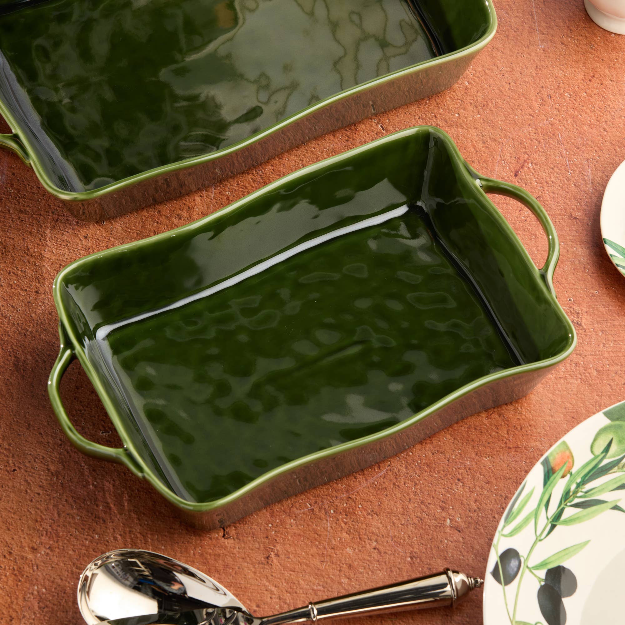 Verde Medium Rectangular Baker